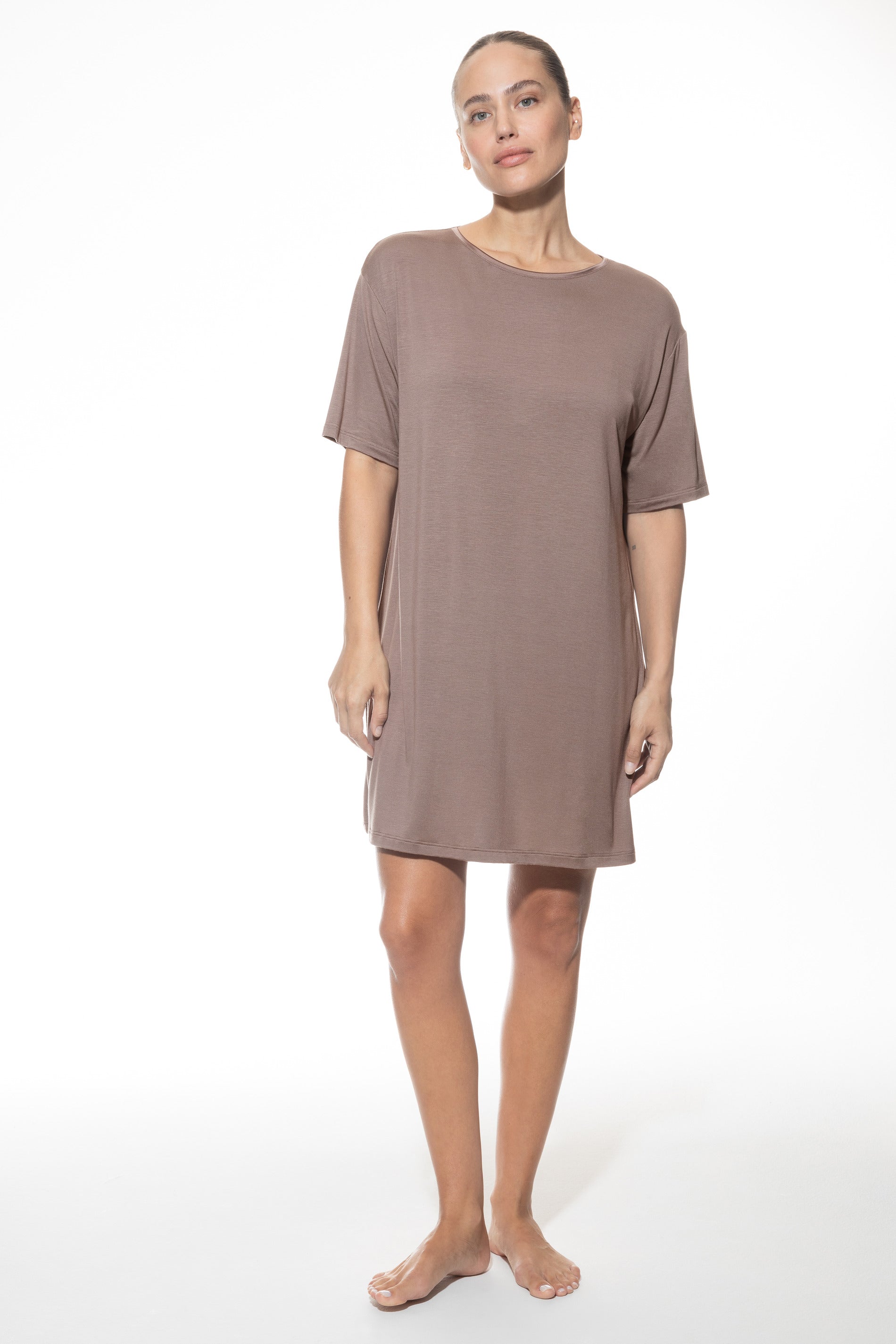 NÁTTKJÓLI VIÐ STUTTARI ERMU PRUE CHIC