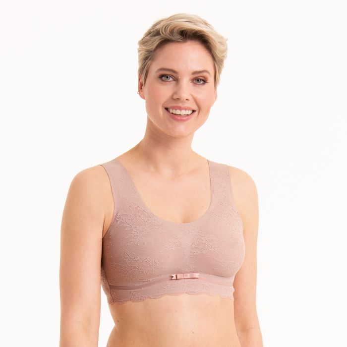Essential Lace Bralette