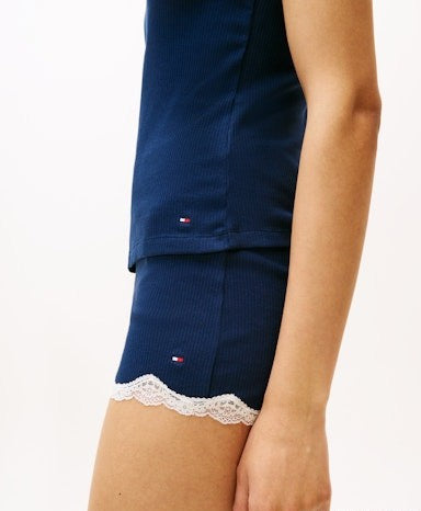 NÁTTIKLÆÐA SETT TOPPUR OG SHORTS