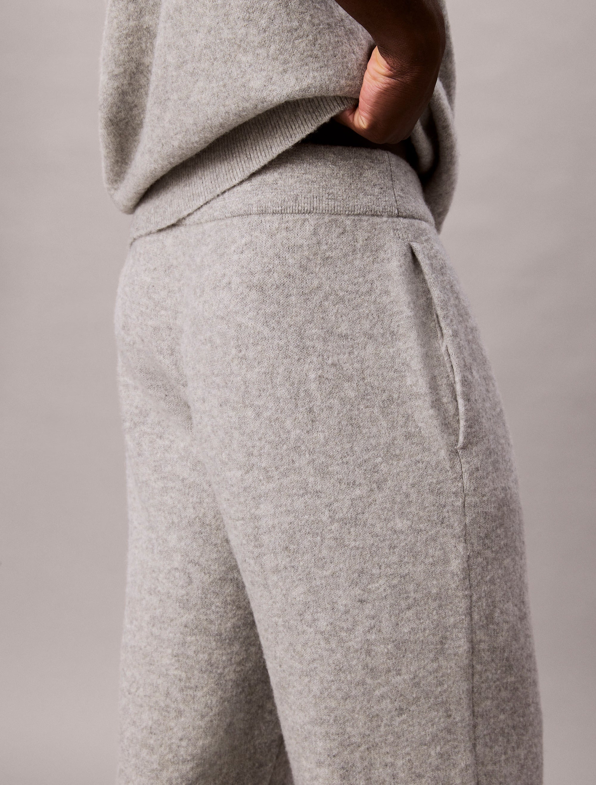 SWEATER JOGGER BUKS