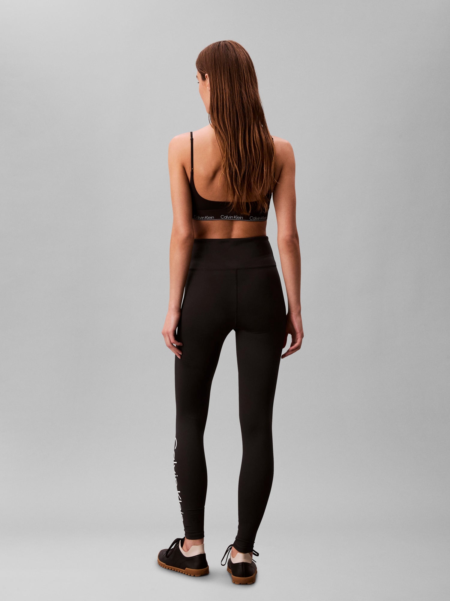 PERFORMANCE WEAR MODERN SPORT FULL LENGTH LEGGIN