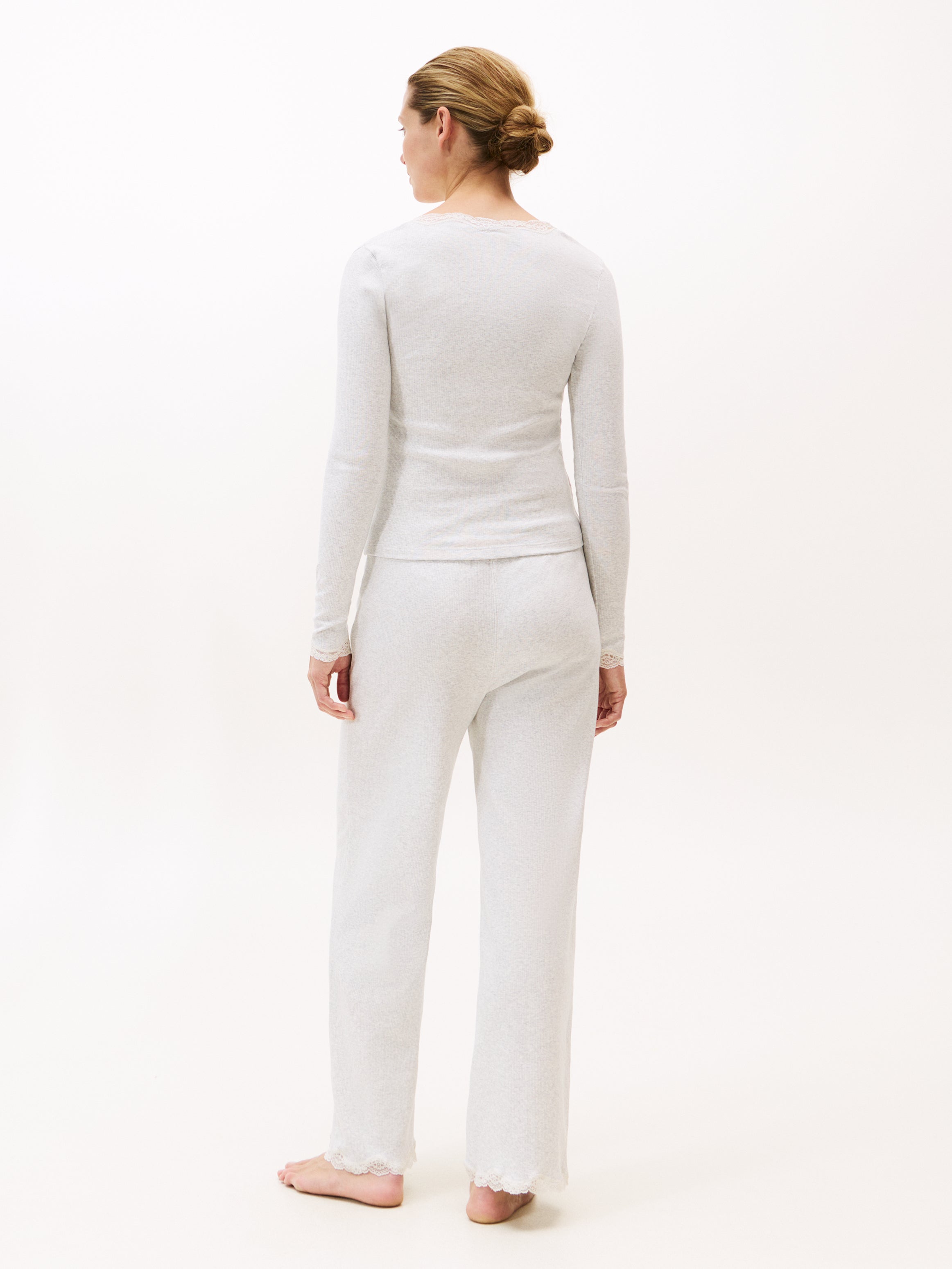 TOPPUR VIÐ BLONDU KANTI