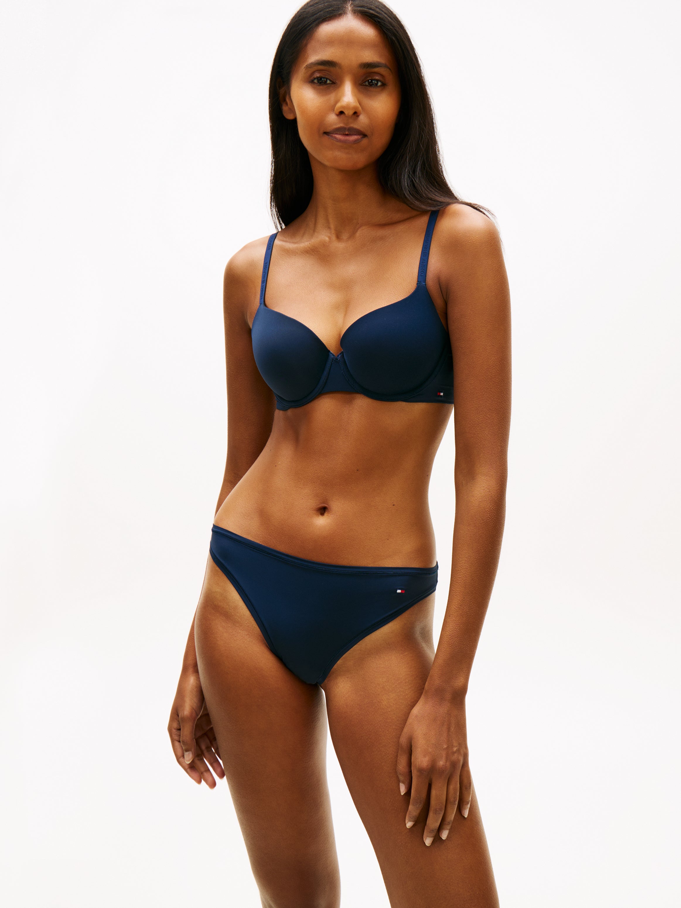 TH. DEMI BRA