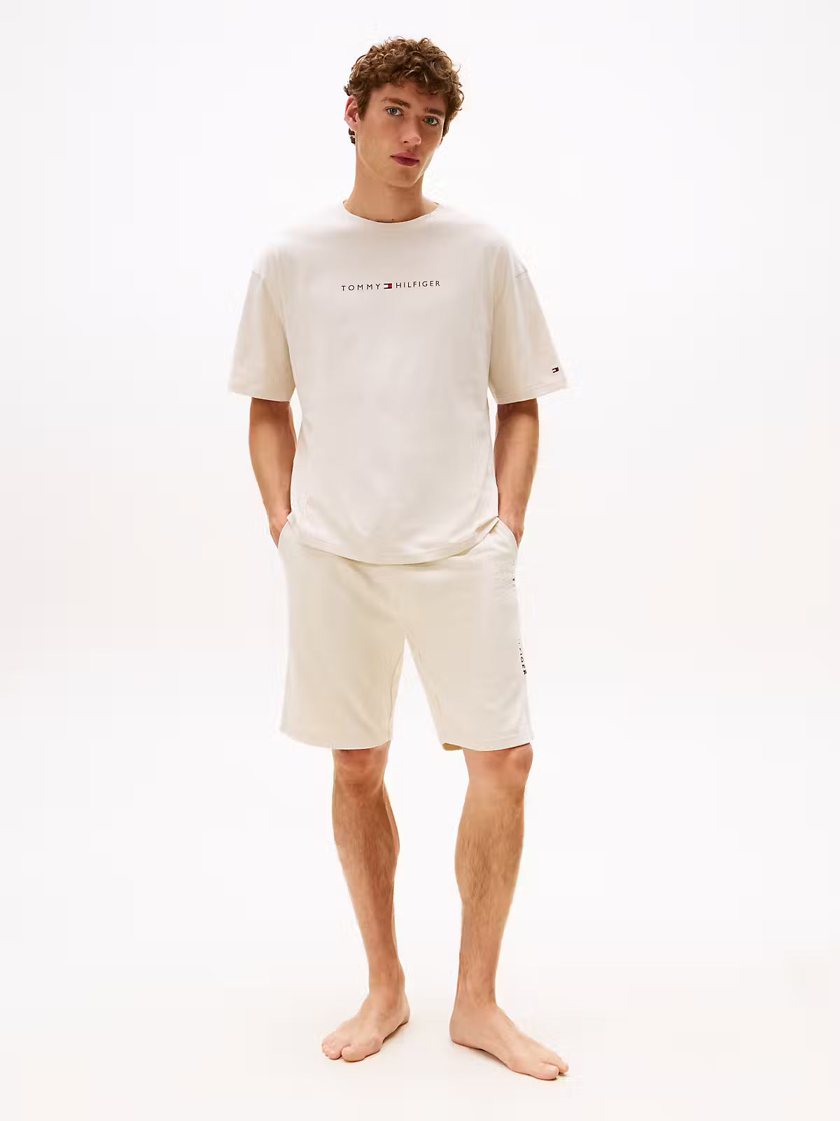 TOMMY HILGIGER T-SHIRT VIÐ LOGO