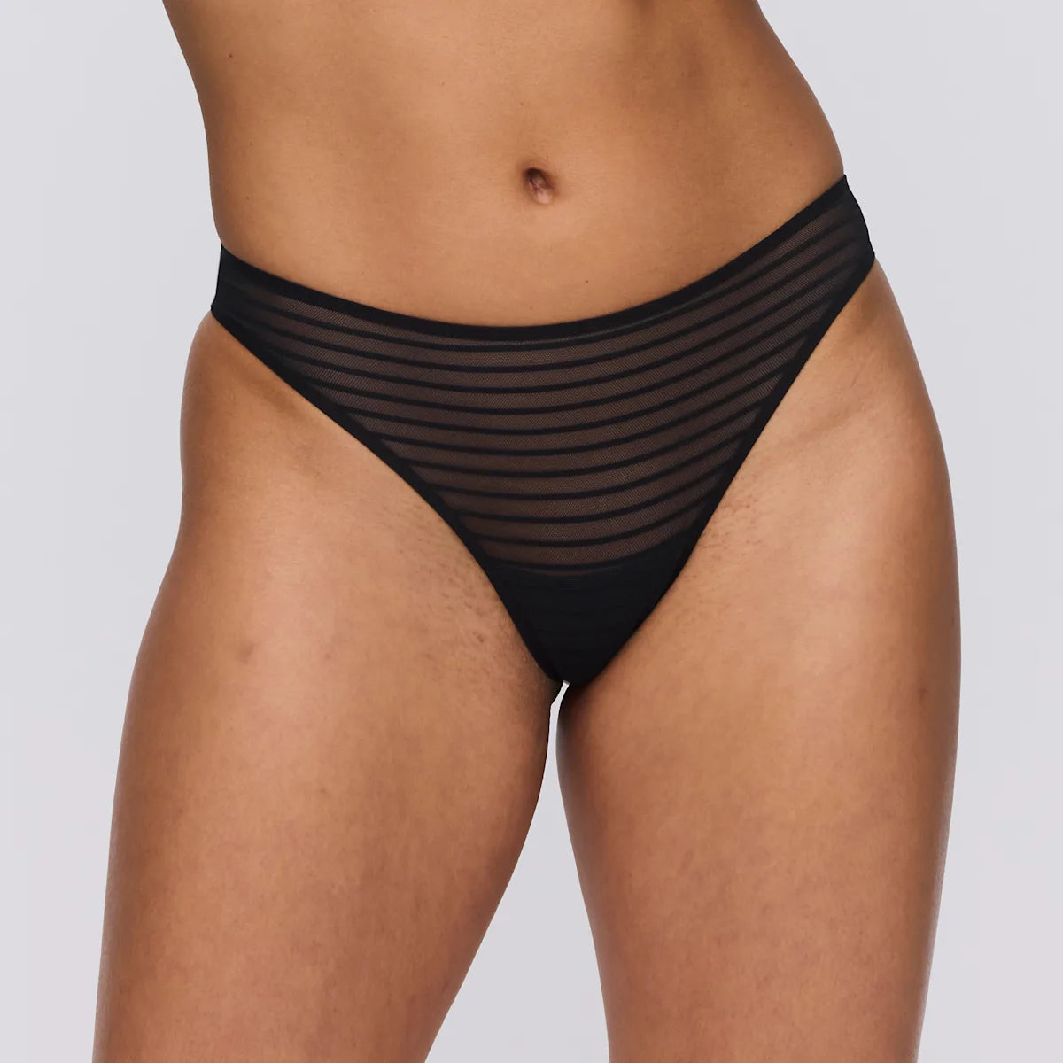 Marie Jo BASYL string