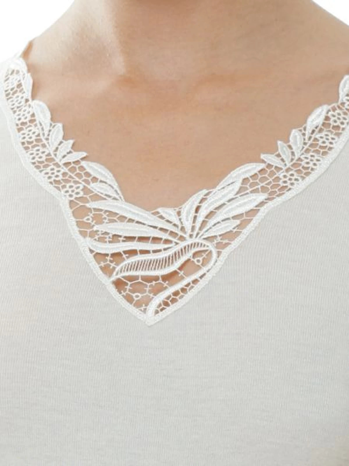 Undirtroyggja við stuttari ermu, við blondu og 20% angora