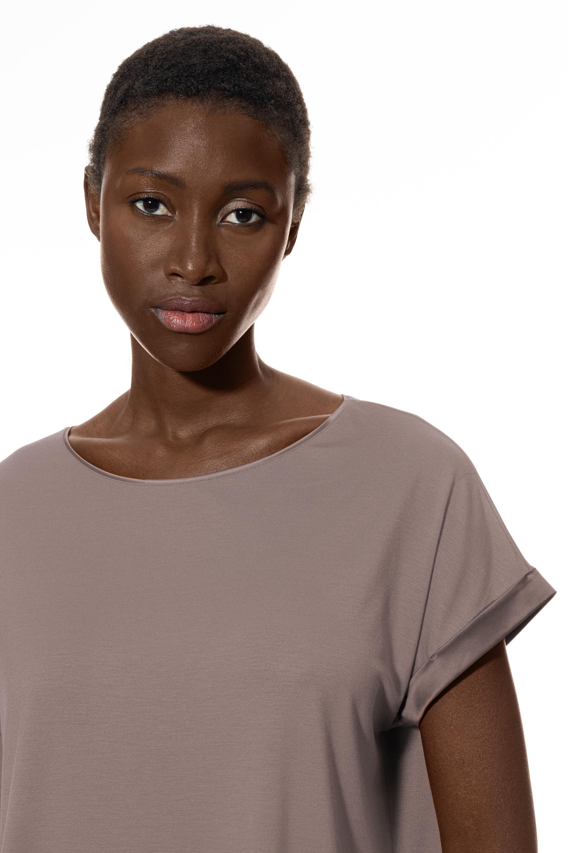 T-shirt stutta ermu  PURE CHIC