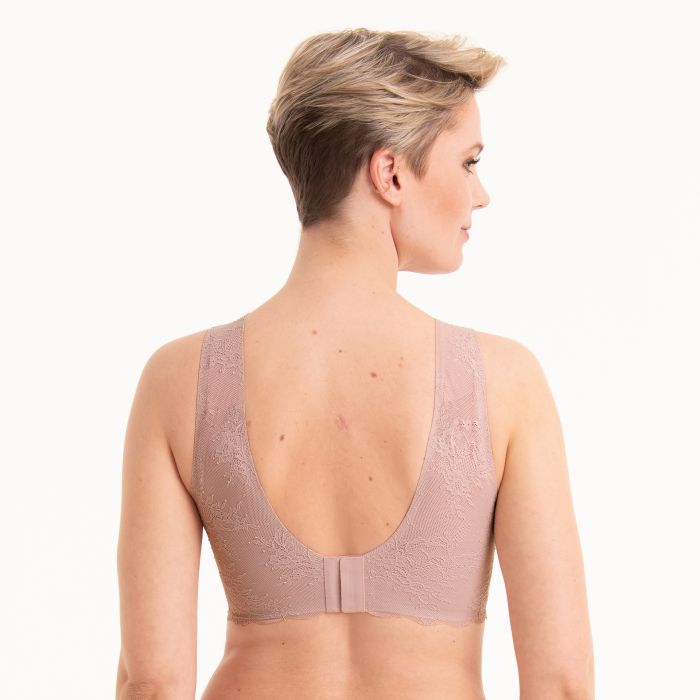 Essential Lace Bralette