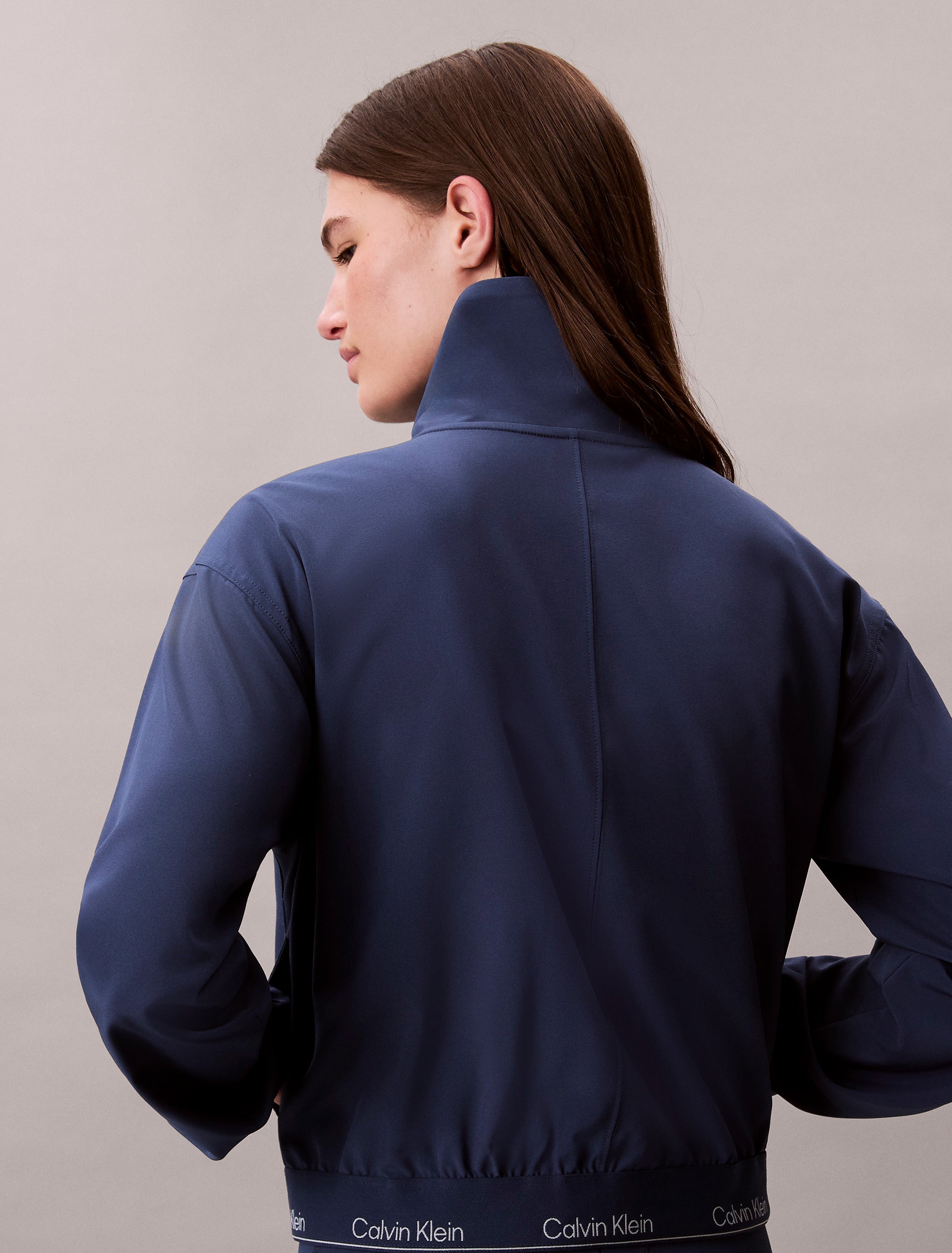 VIND JAKKI PERFORMANCE WEAR