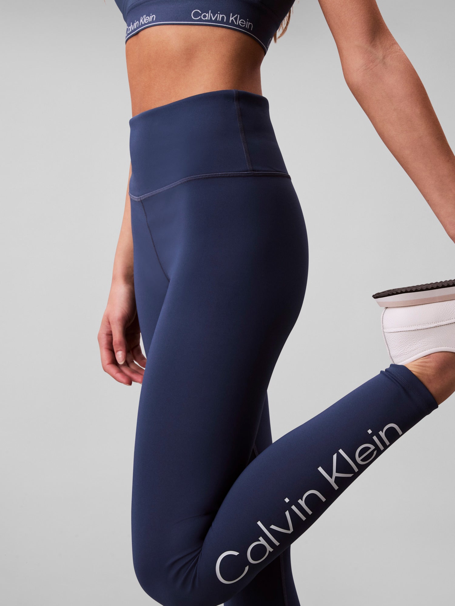 PERFORMANCE WEAR MODERN SPORT  FULL LENGTH LEGGIN