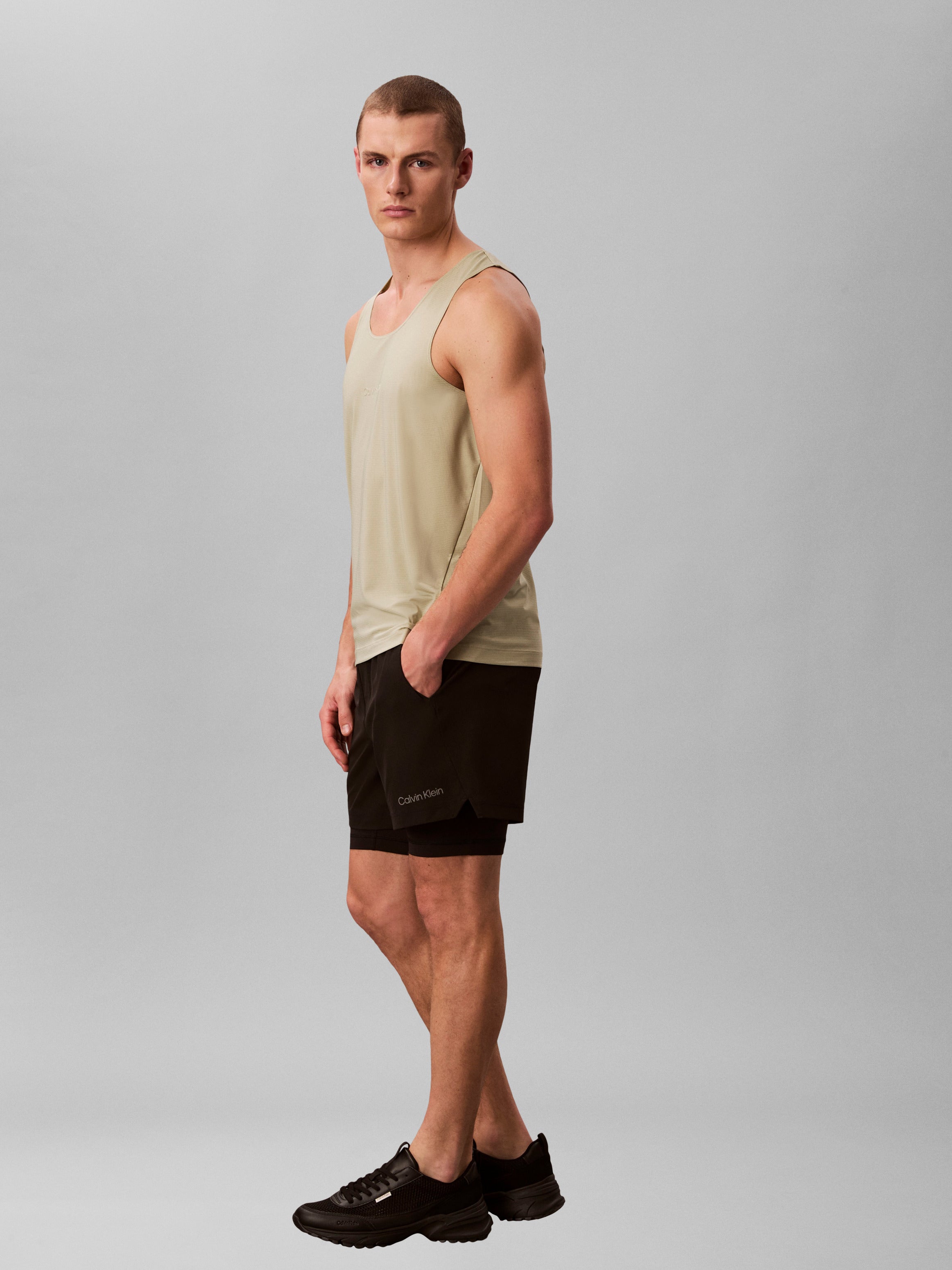 WOVEN 2-IN-1 SHORT