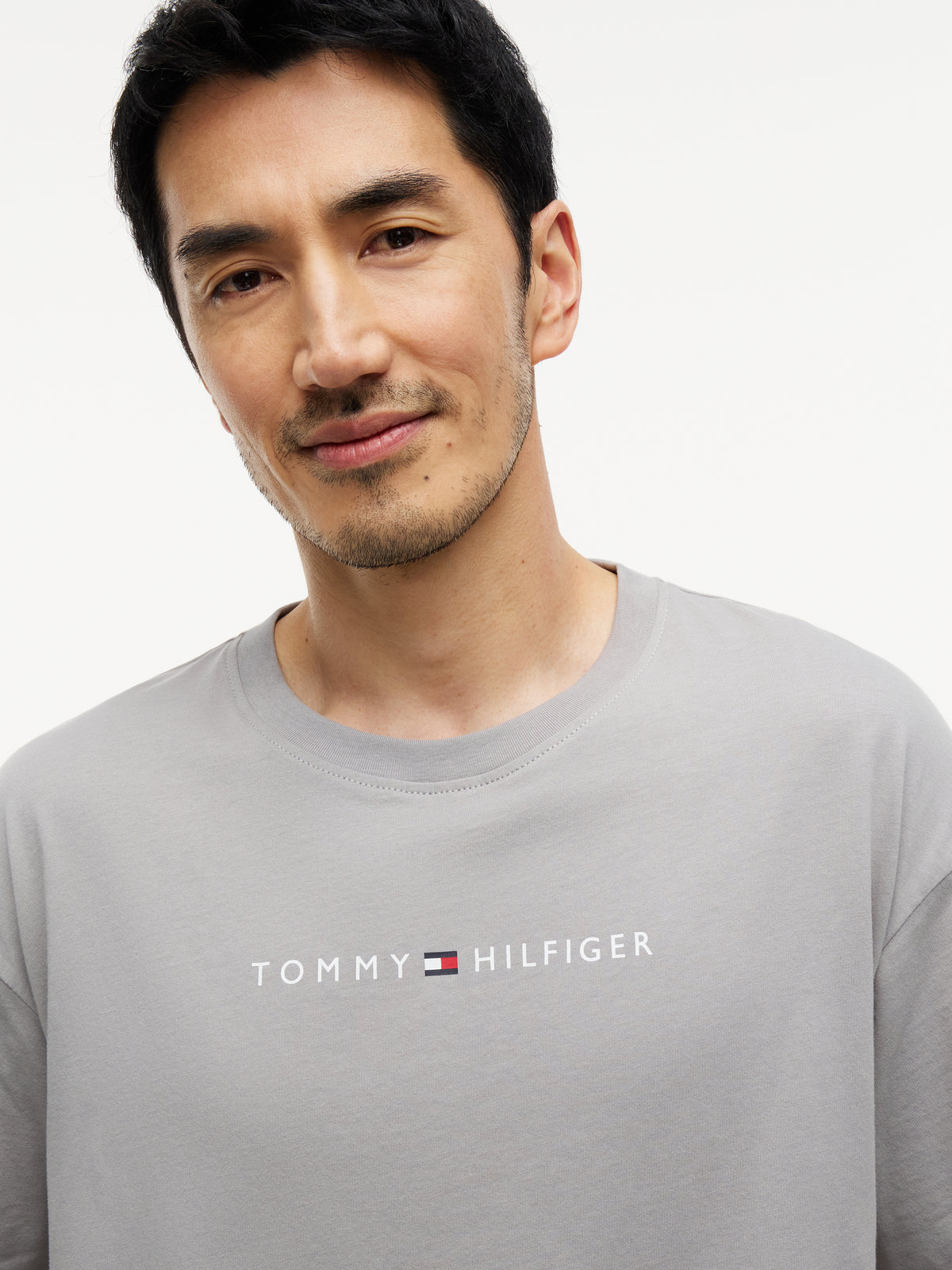 TOMMY HILGIGER T-SHIRT VIÐ LOGO
