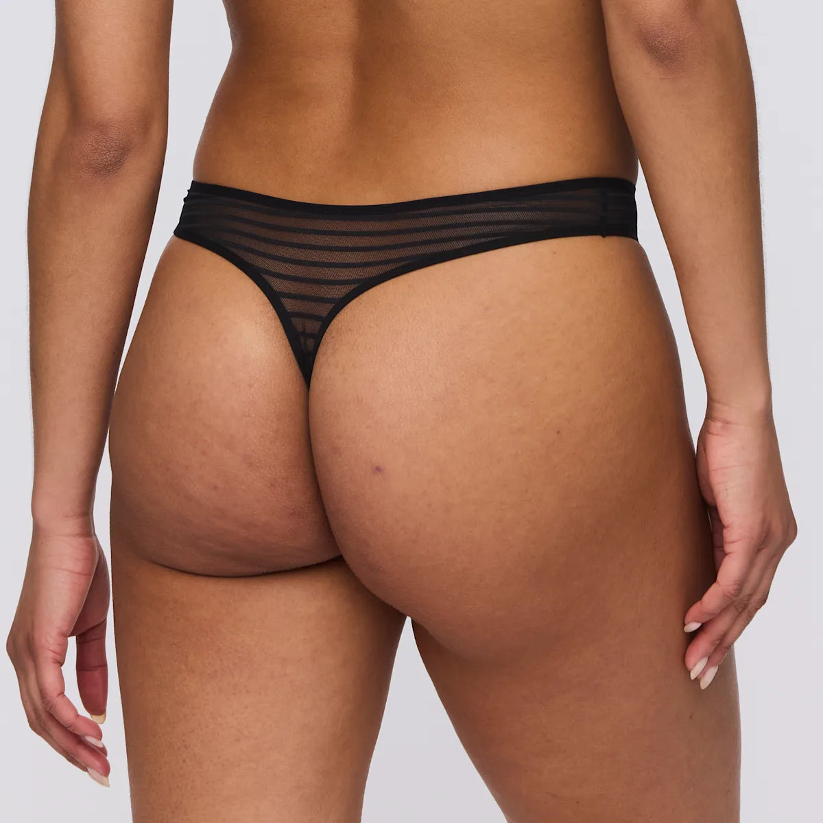 Marie Jo BASYL string